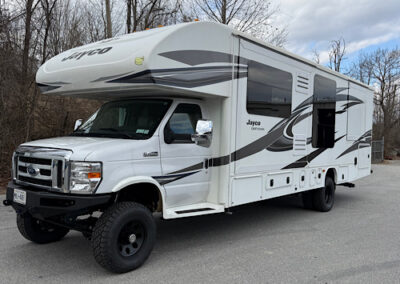 4X4 RV 4WD RV LIFTED RV lifted camper