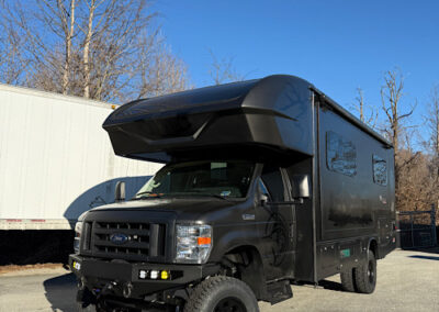 4X4 RV 4WD RV LIFTED RV lifted camper